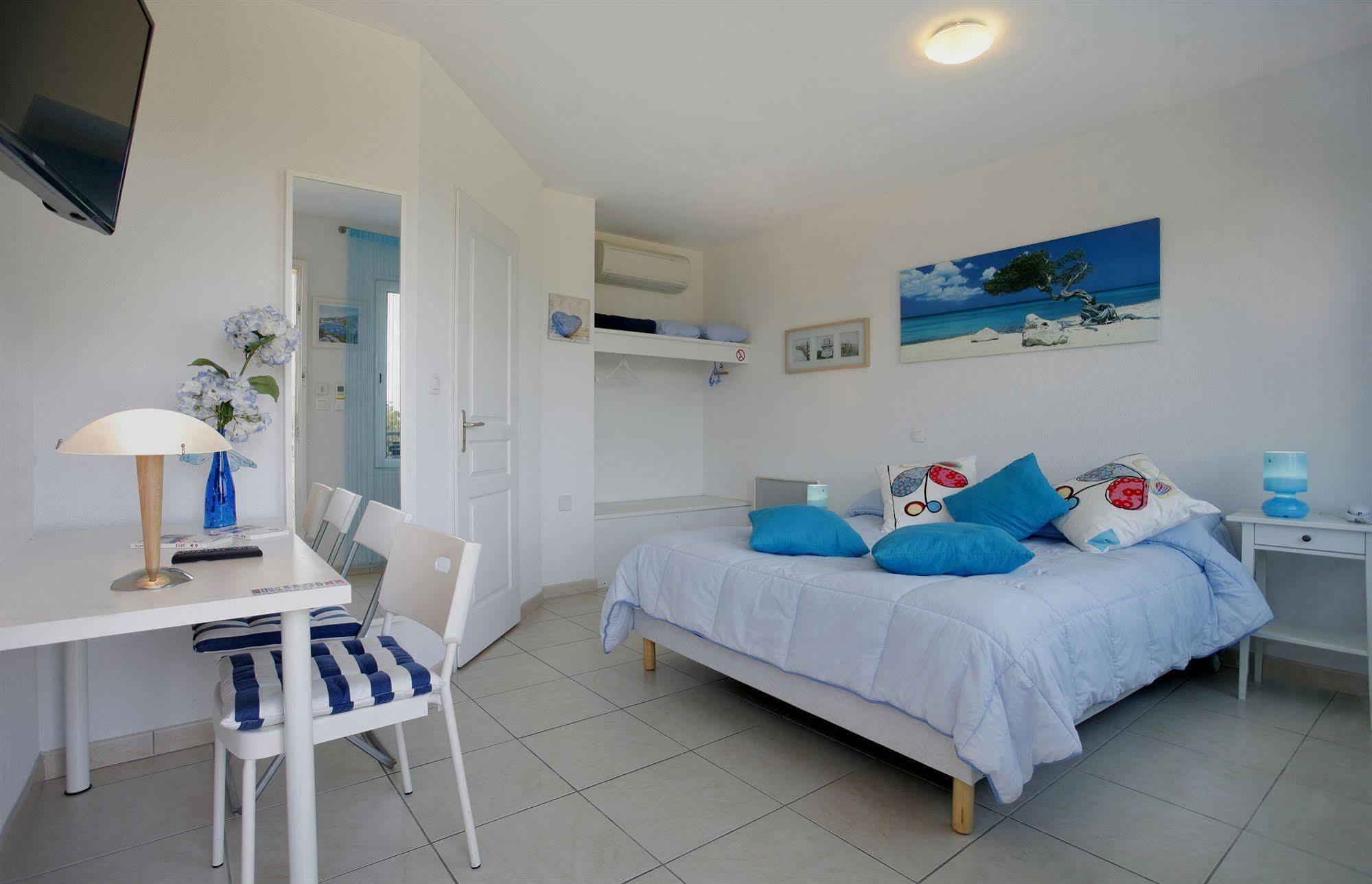 Logis Hotel Corintel Bordeaux Est Tresses ภายนอก รูปภาพ