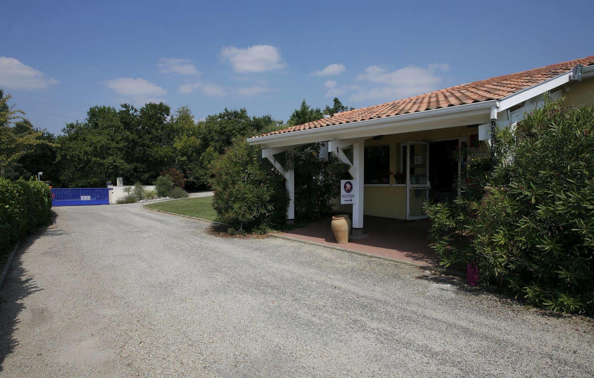 Logis Hotel Corintel Bordeaux Est Tresses ภายนอก รูปภาพ