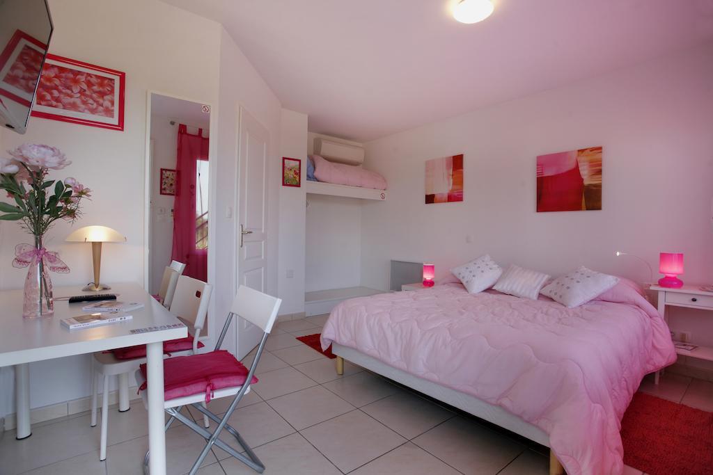 Logis Hotel Corintel Bordeaux Est Tresses ภายนอก รูปภาพ