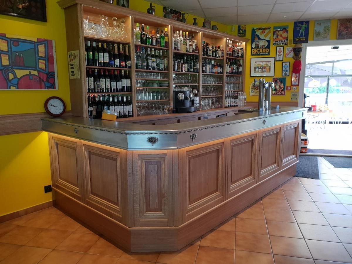 Logis Hotel Corintel Bordeaux Est Tresses ภายนอก รูปภาพ
